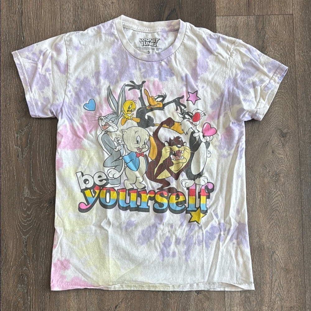 Vintage Looney Tunes tee shirt Women’s size small